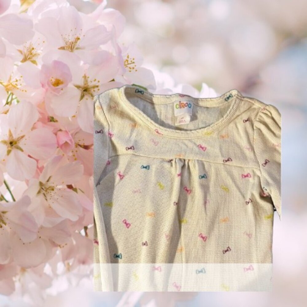 Circo Pattern Design Top - Picture 3 of 10